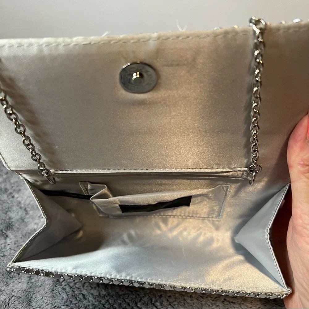 Jessica McClintock Gunne Sax Silver Metallic Mesh Evening Bag Purse